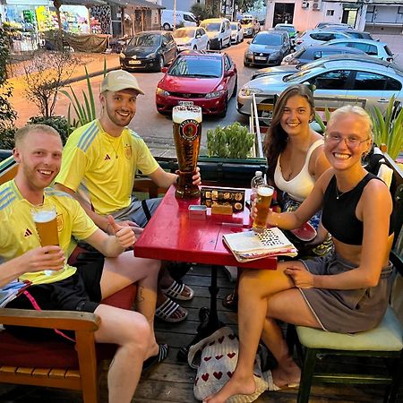 Hostel Chilli Tiranë Ngoại thất bức ảnh