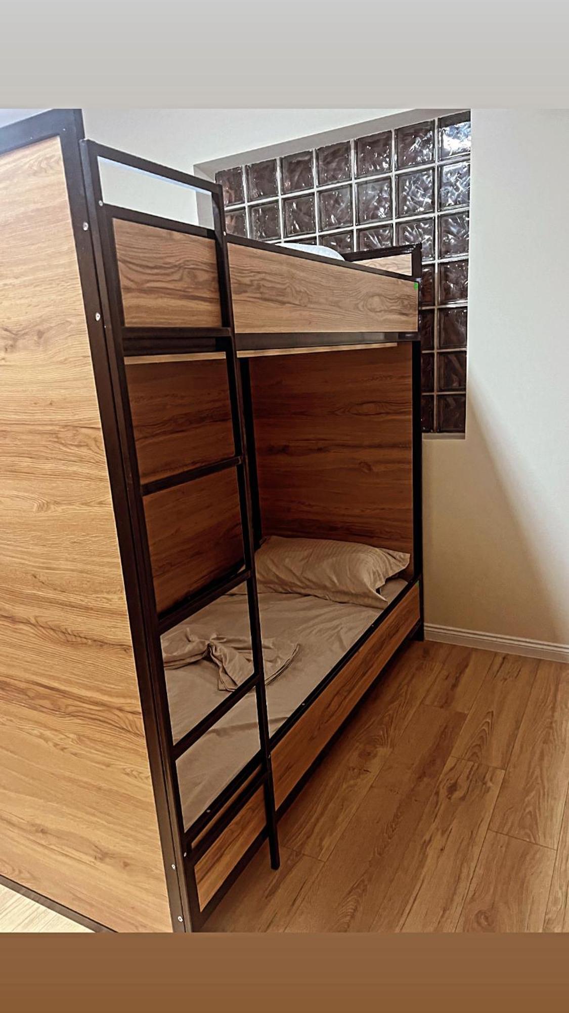 Hostel Chilli Tiranë Ngoại thất bức ảnh