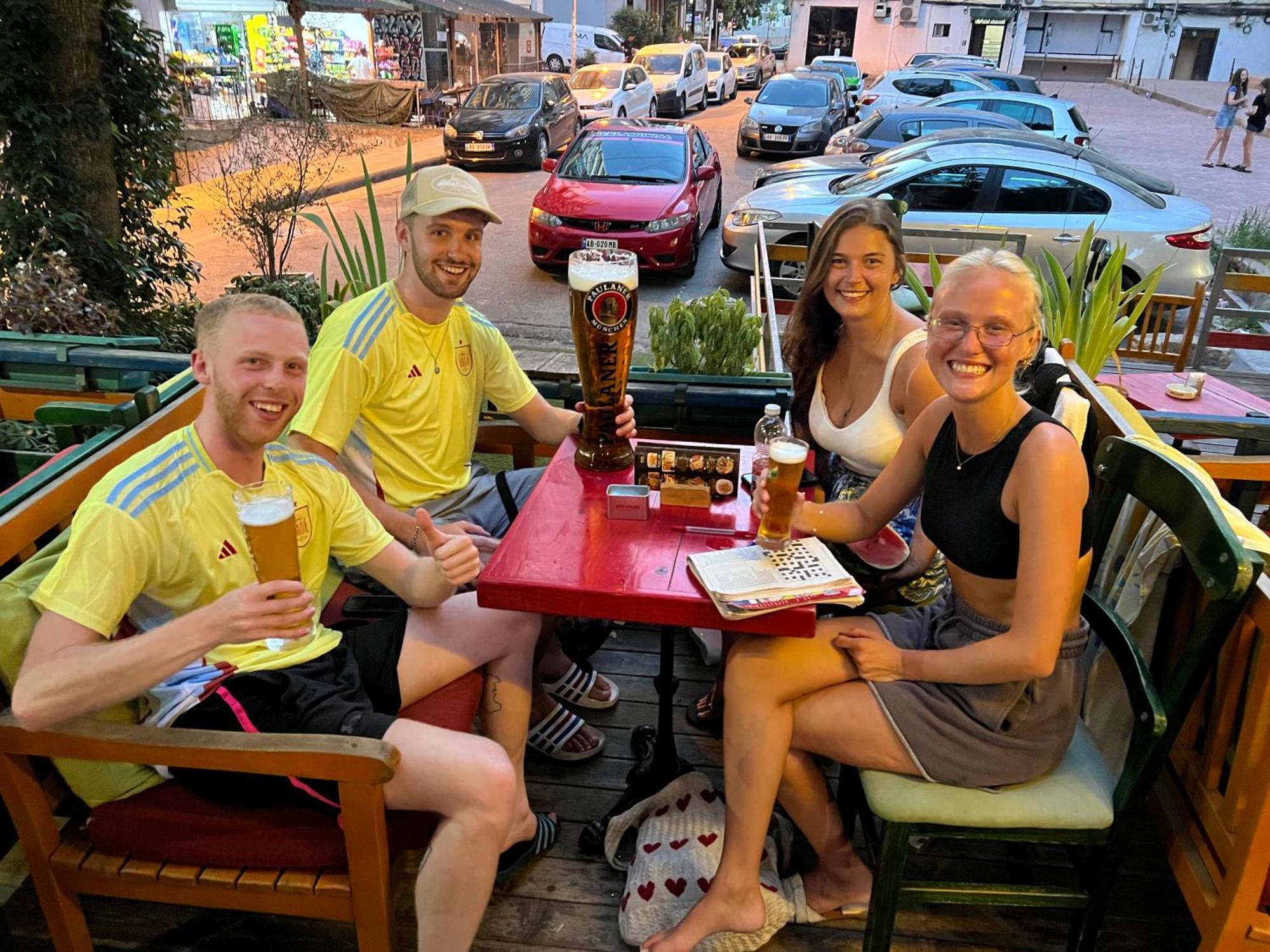 Hostel Chilli Tiranë Ngoại thất bức ảnh