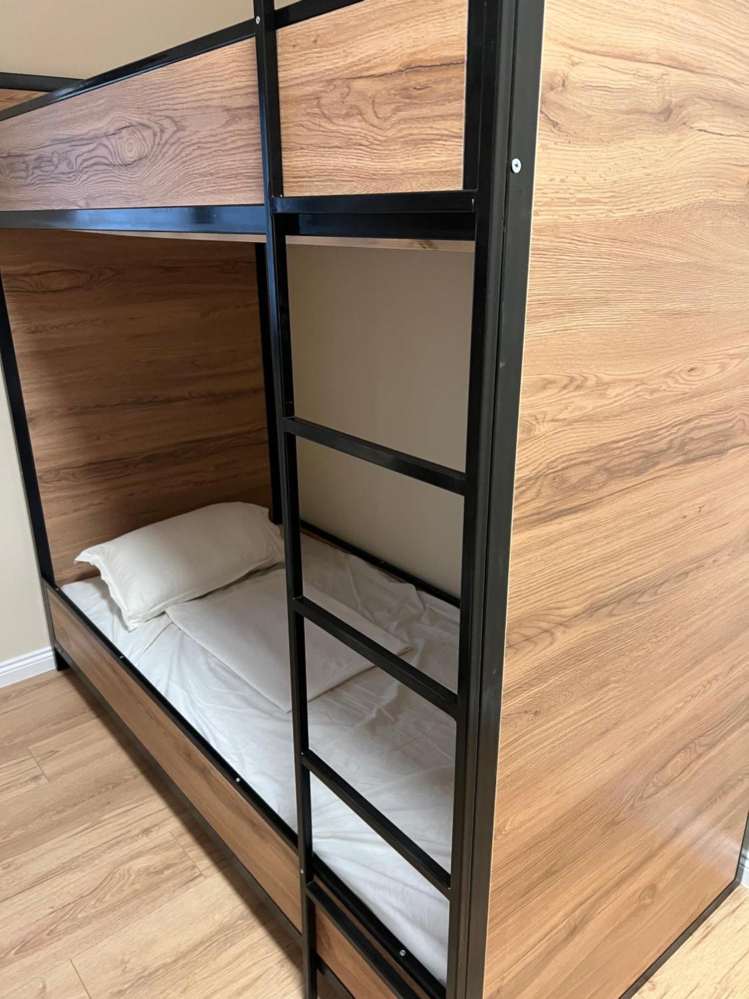 Hostel Chilli Tiranë Ngoại thất bức ảnh