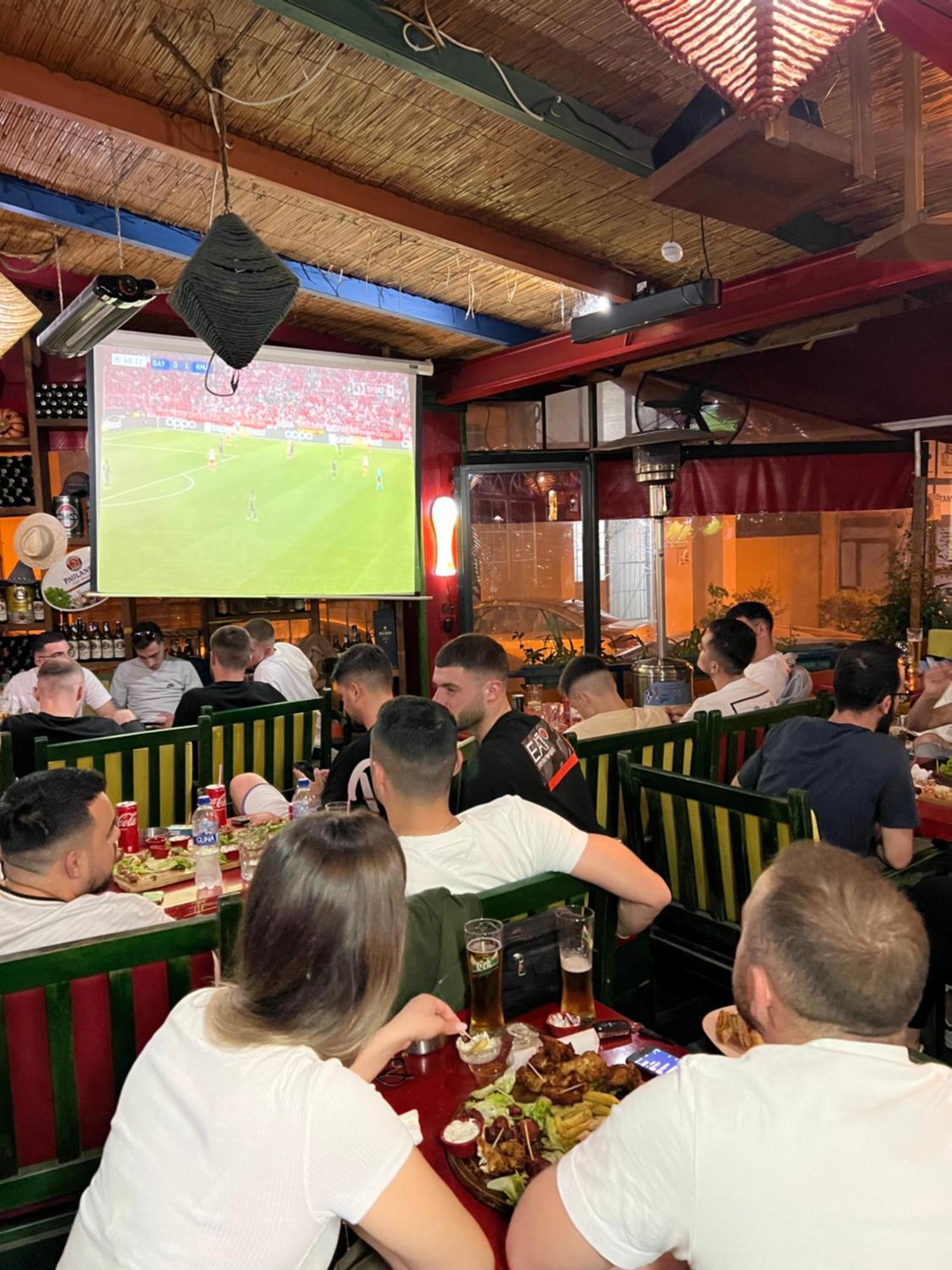 Hostel Chilli Tiranë Ngoại thất bức ảnh