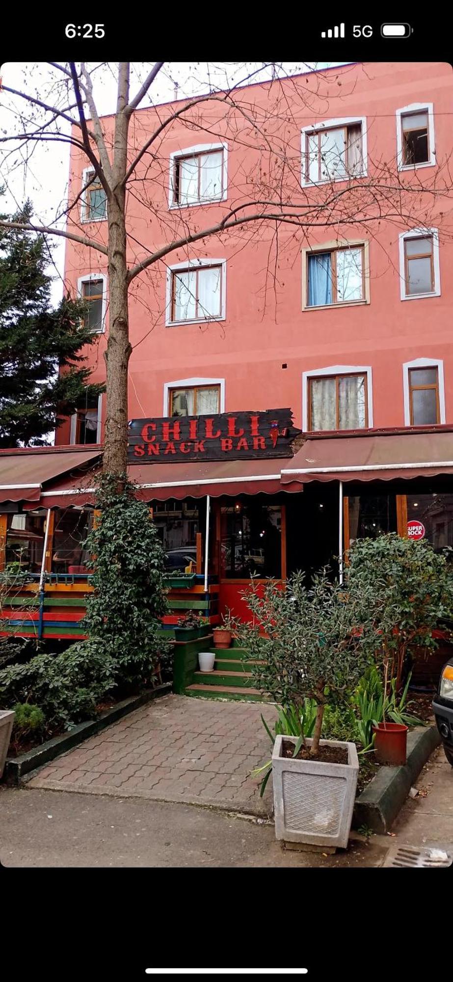 Hostel Chilli Tiranë Ngoại thất bức ảnh